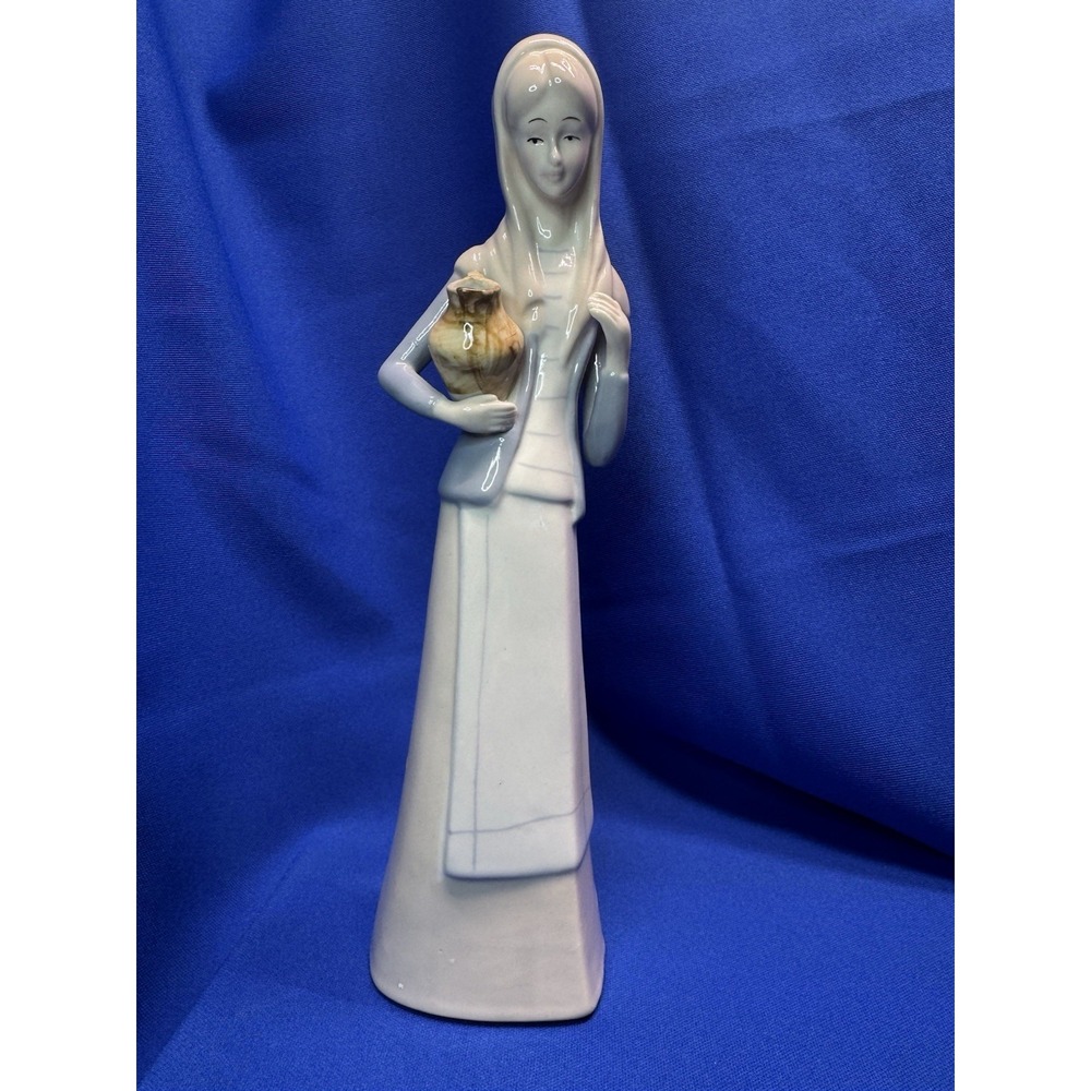 VTG 1970s Rosenthal Netter Maiden Figurine (Style 50F-1023X) With Original Tag!